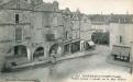 Vieilles maisons  à arcades sur la place Belliard