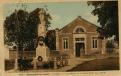 La Mairie et le Monument aux Morts