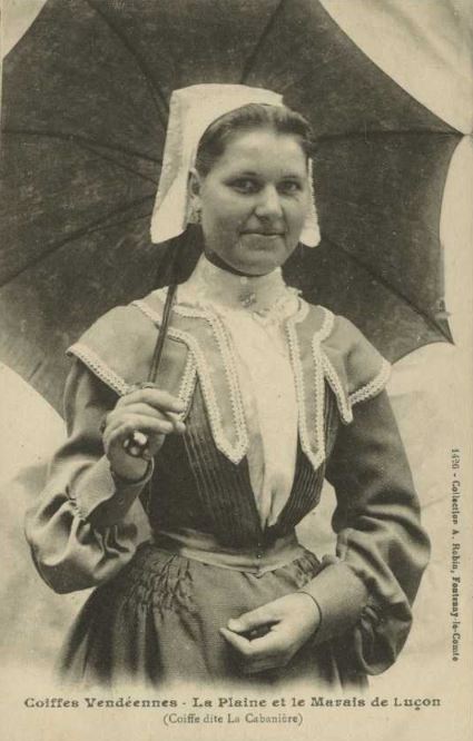 Coiffe dite La Cabanière