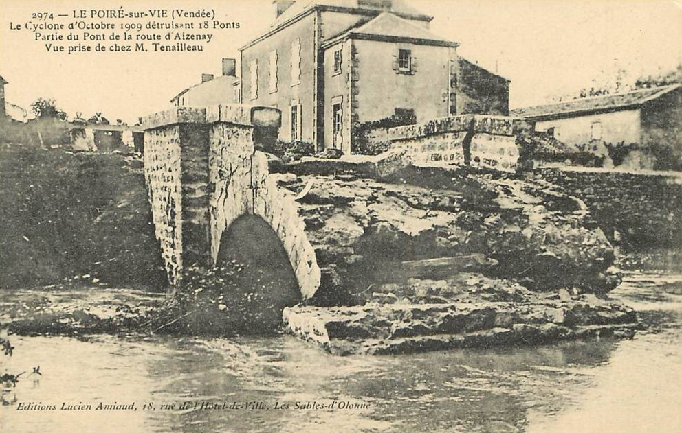 Cyclone d'Octobre 1909 - Vue prise de chez M. Tenailleau