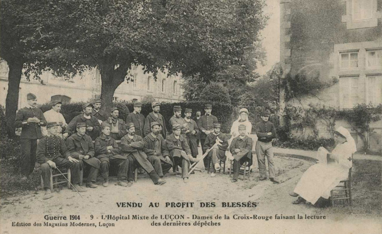Guerre 1914 - Hôpital mixte - Dames de la Croix-Rouge