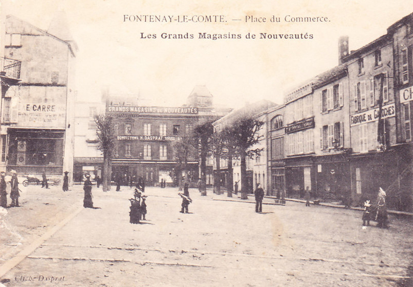 La Place du Commerce - Les Grands Magasins de Nouveautés