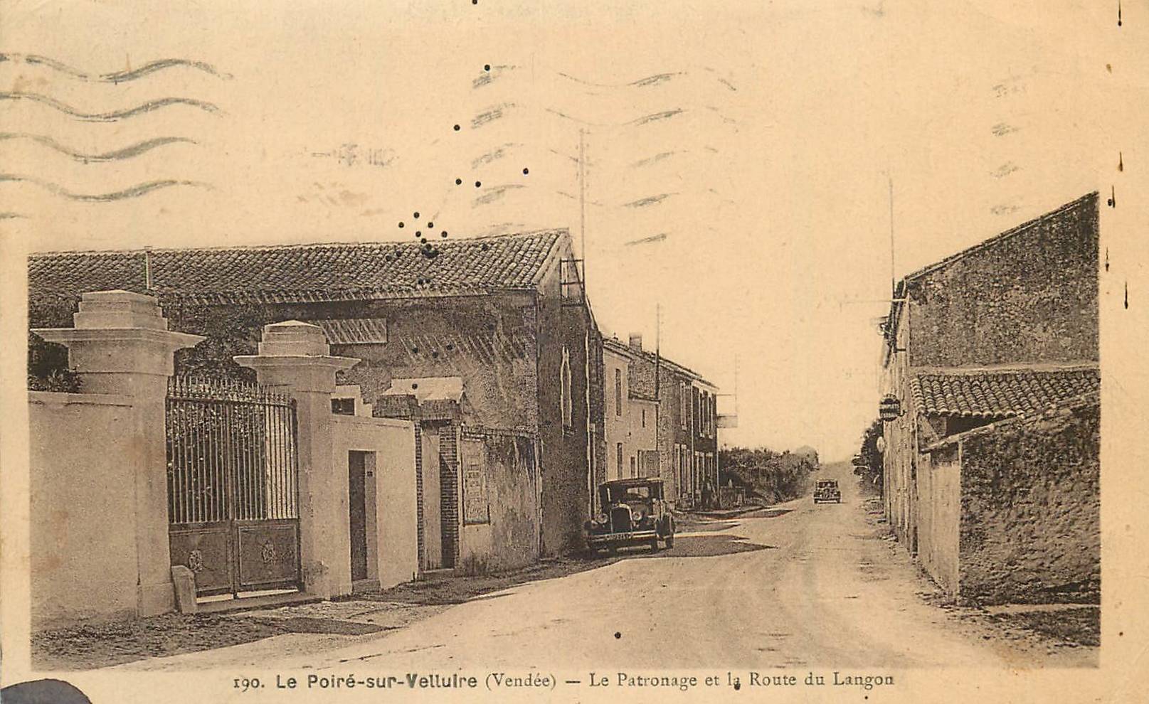 Le Poiré sur Velluire-Le Patronage et la Route du Langon