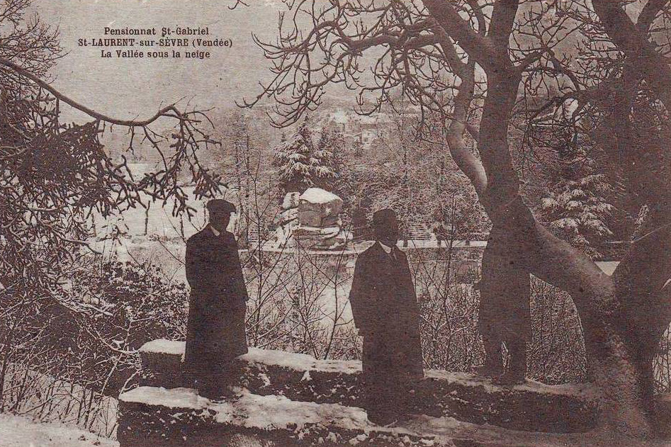 Pensionnat St-Gabriel - La Vallée sous la neige