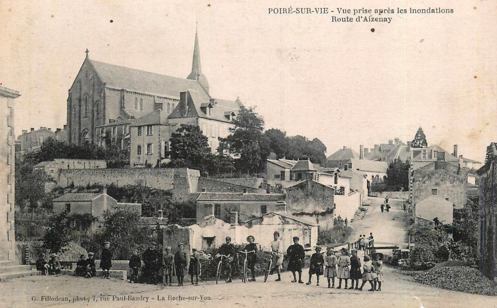Vue prise après les inondations - Route d'Aizenay